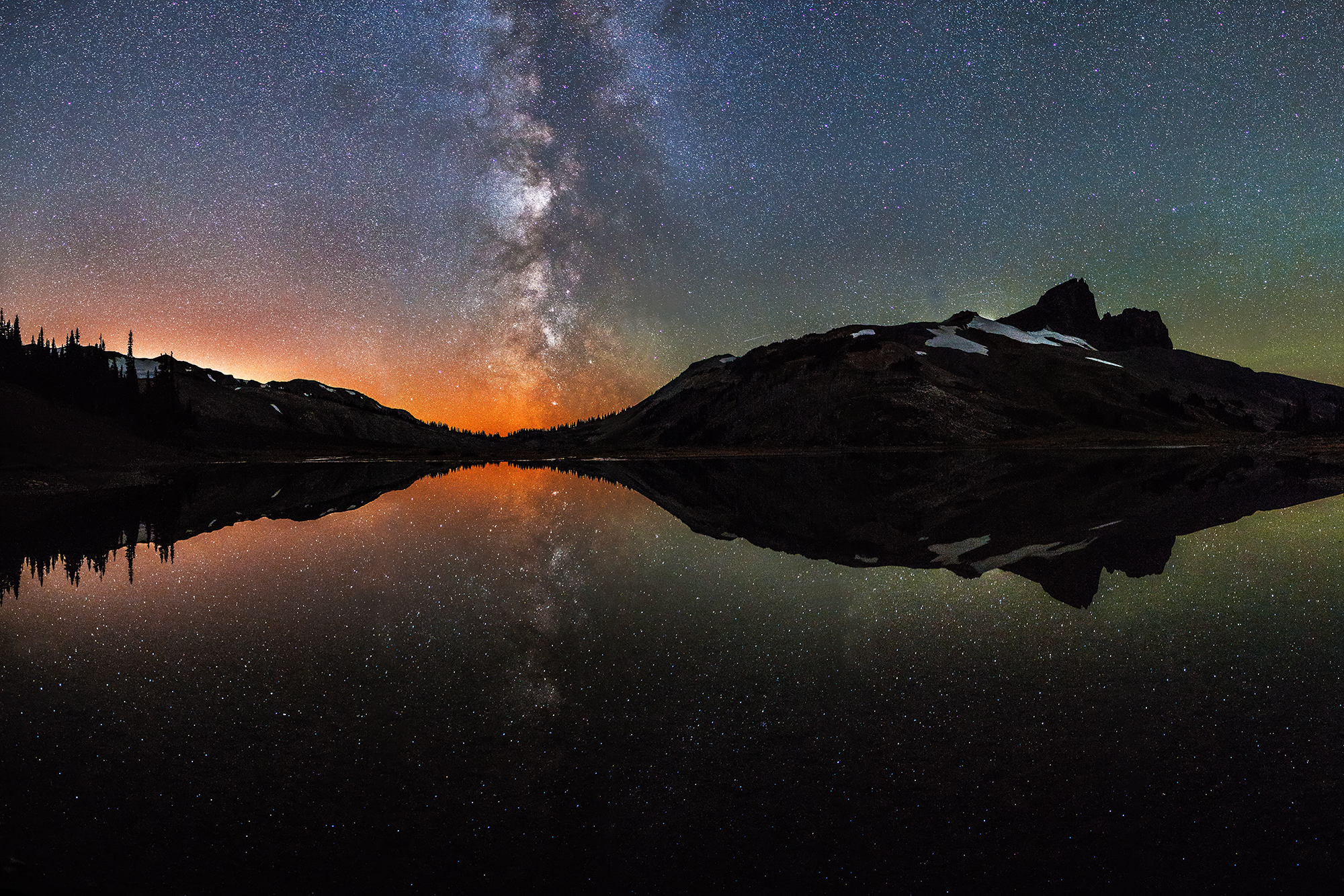 High-Resolution-Panoramic-Image-Black-Tusk-Garibaldi-Provincial-Park-Milky-Way-BC-Canada
